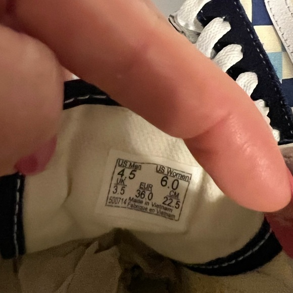 OLD SKOOL CHECKERED NAVY BLUE AND LIGHT BLUE LACE UP VANS - Picture 7 of 7